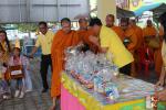 โรงเรียนเทศบาล1 จัดพิธีทำบุญตักบาตร เนื่องในวันพ่อแห่งชาติ 4 ธ.ค.57...